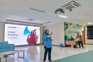 Workshop Branding & Social Media Strategy bagi Satuan Usaha dan Unit Usaha Akademik DPB Unpad-1
